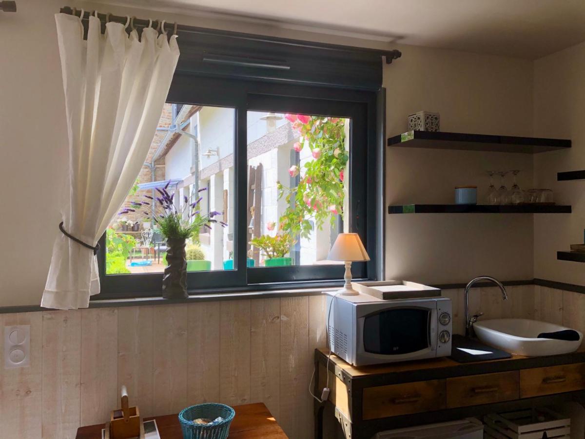 Bed and Breakfast Le Grenier Du Jardin Pontorson Exterior foto